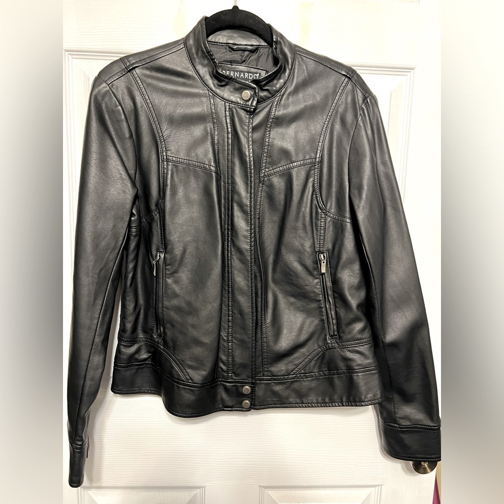 NWOT Bernardo Black Faux leather Moto Jacket